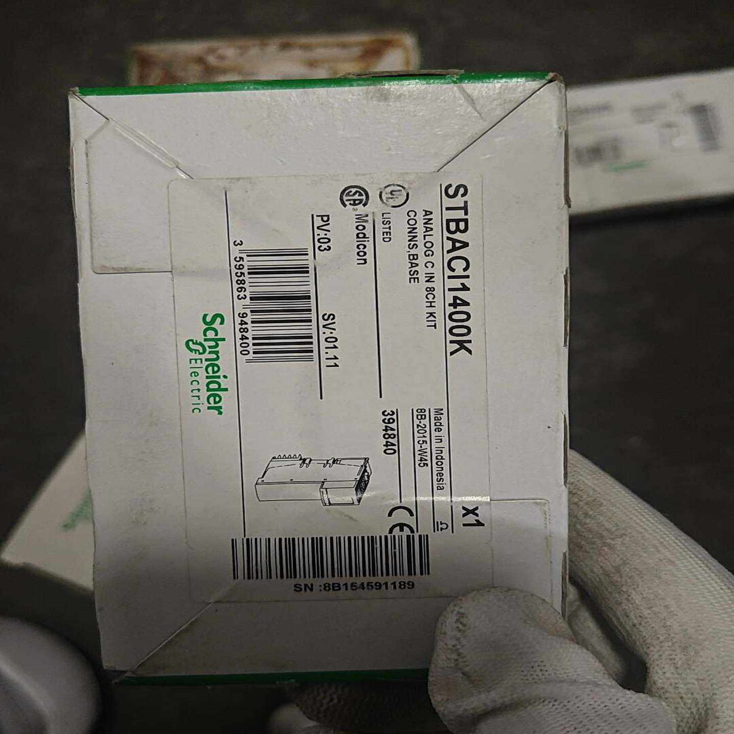 询价施耐德STBACI1400K模拟量输入模块，全新原装，实物拍