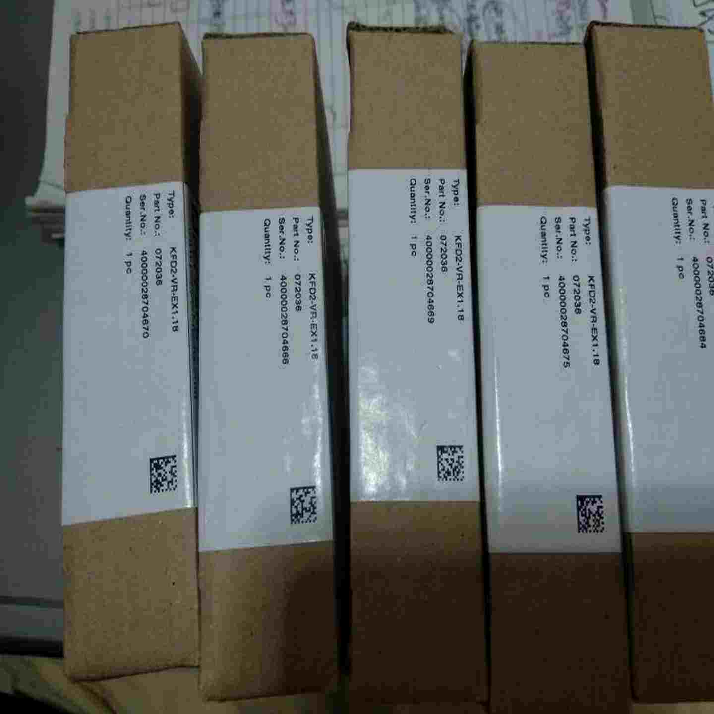 全新原装正品安全栅KFD2-VR-EX1.18 闲置出售，实{议价}