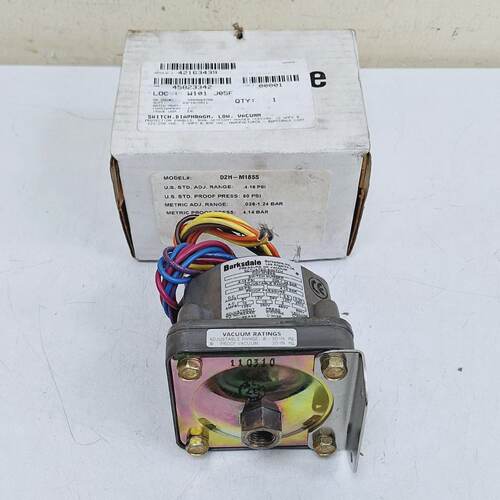 Barksdale D2HM18SS Pressure or Vacuum Actuated Switch 125250