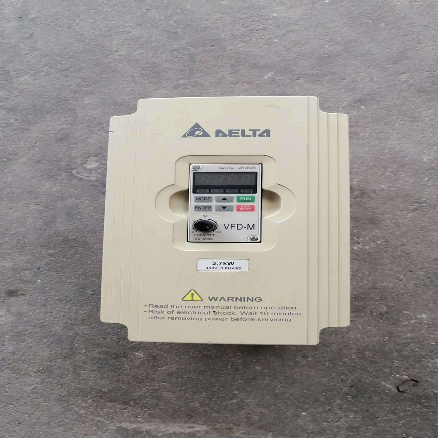 台达M系变频器VFD037M43A,3.7KW,380V(电子设备)