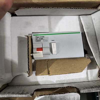 施耐德VigiC120漏电保护器，型号18564，2P-1--议价商品