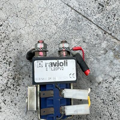 ravioli接触器成色如图功能正常拆下来包邮议价及维修！