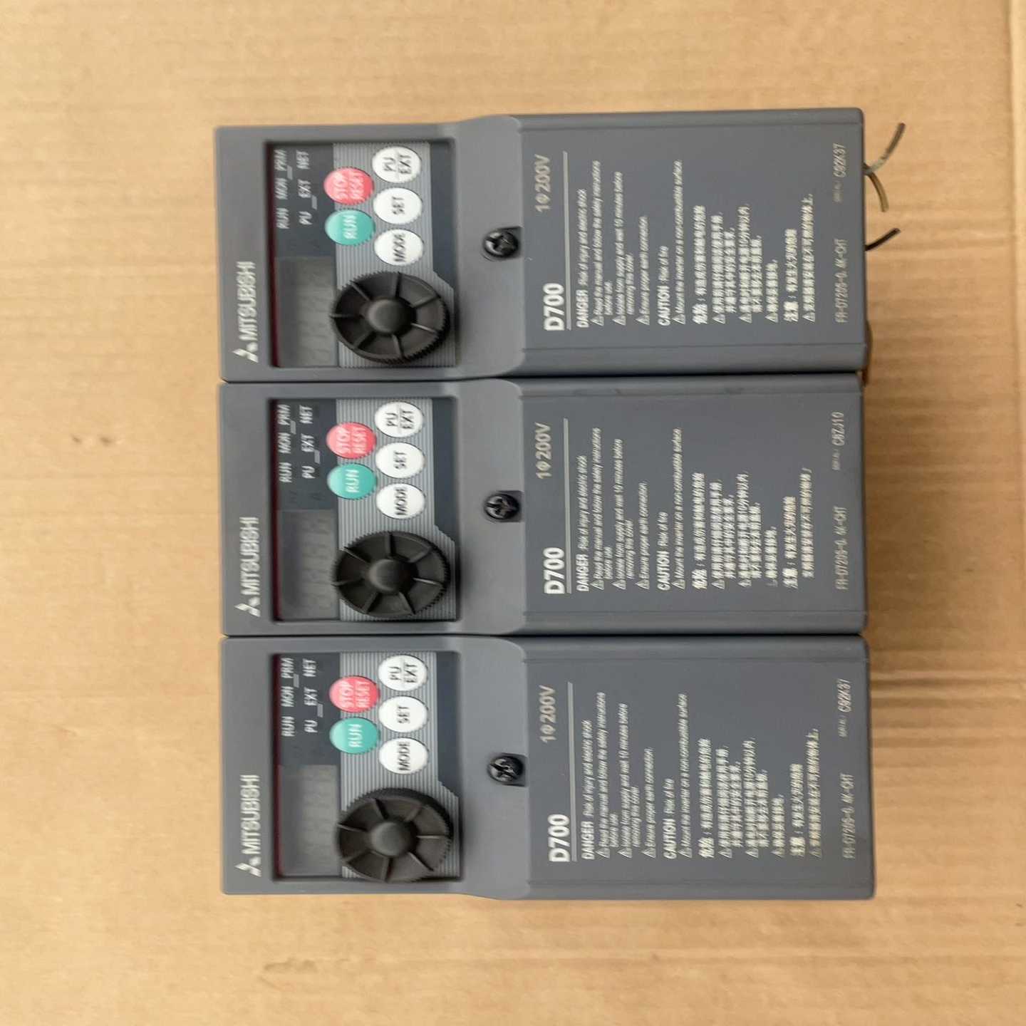 CPM1A一40EDT  2个  CP1w一40EDT 3个（地坛设备）