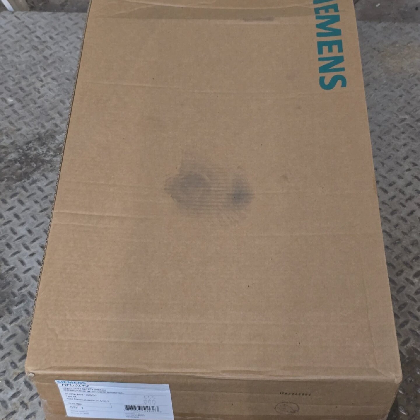 西门子HFC324S可熔重型安全开关3p200A240V全新带盒