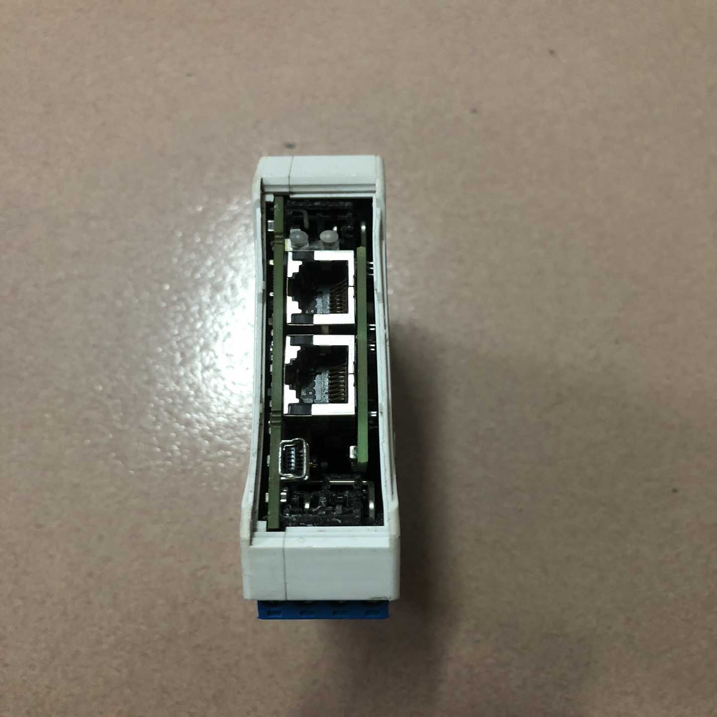 进口美国ACr0mag控制器。XT1531一OOO。成色如图（砌墙设备）