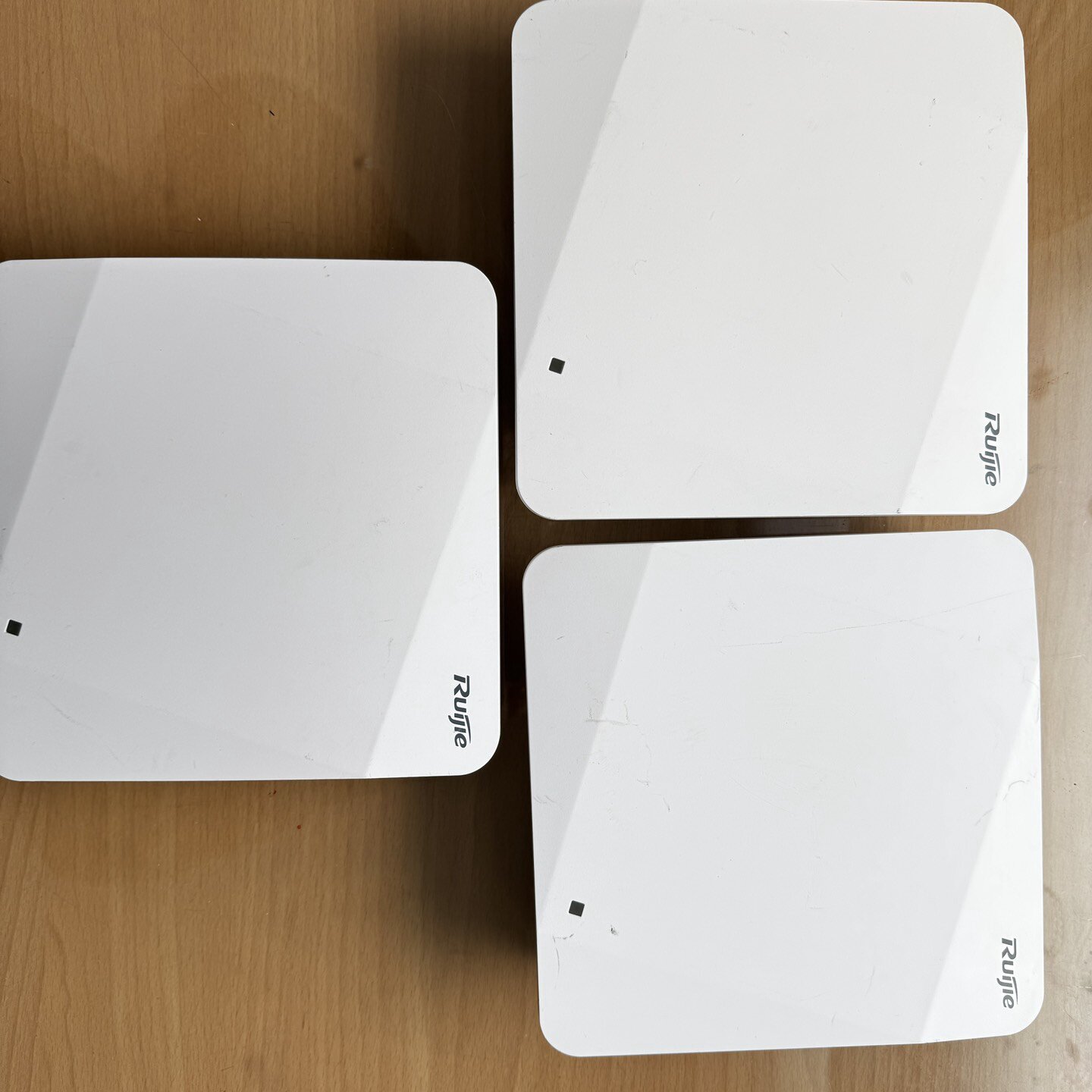 锐捷RG-AP720-L无线接入点，带底座，轻使用痕迹，功-议价图片