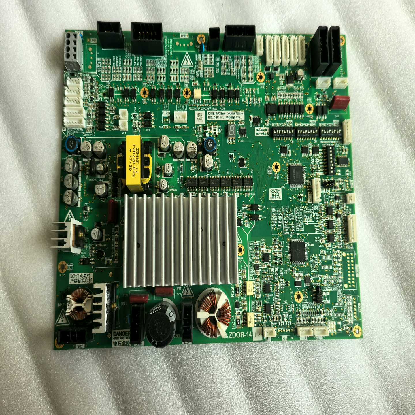 议价三菱电梯门机板ZDBOR-141A现货现货/维修