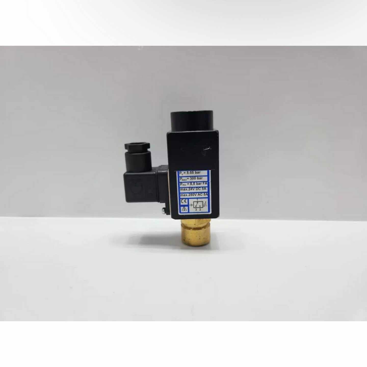 询价全新MacGregor麦基嘉DS302压力开关，型号388