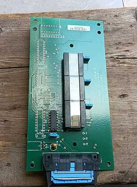 出TMSIssue2显示屏，绿色电路板搭配黑色插槽，红色--议价商品