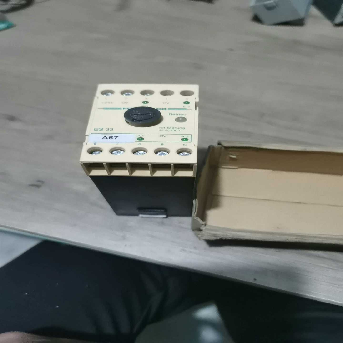 FOCKE&CO继电器型号：ES33，SU047696【博航商行】