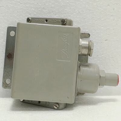 Danfoss KPS 33 Pressure Switch 0603104 03.5 Rod 050 Psi IP67