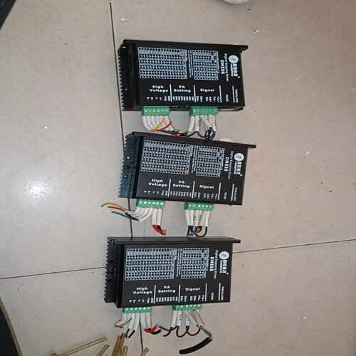 询价雷塞DM556步进电机，成色很漂亮，有看上的来，优惠卖有看上