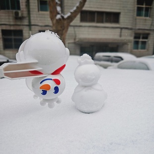 雪王夹雪神器可爱创意下雪天儿童打雪仗玩具户外装备夹雪模具工具