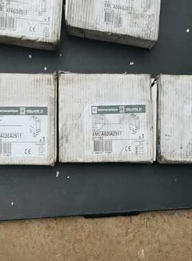 施耐德XMLA004A2S11压力开关--议价商品