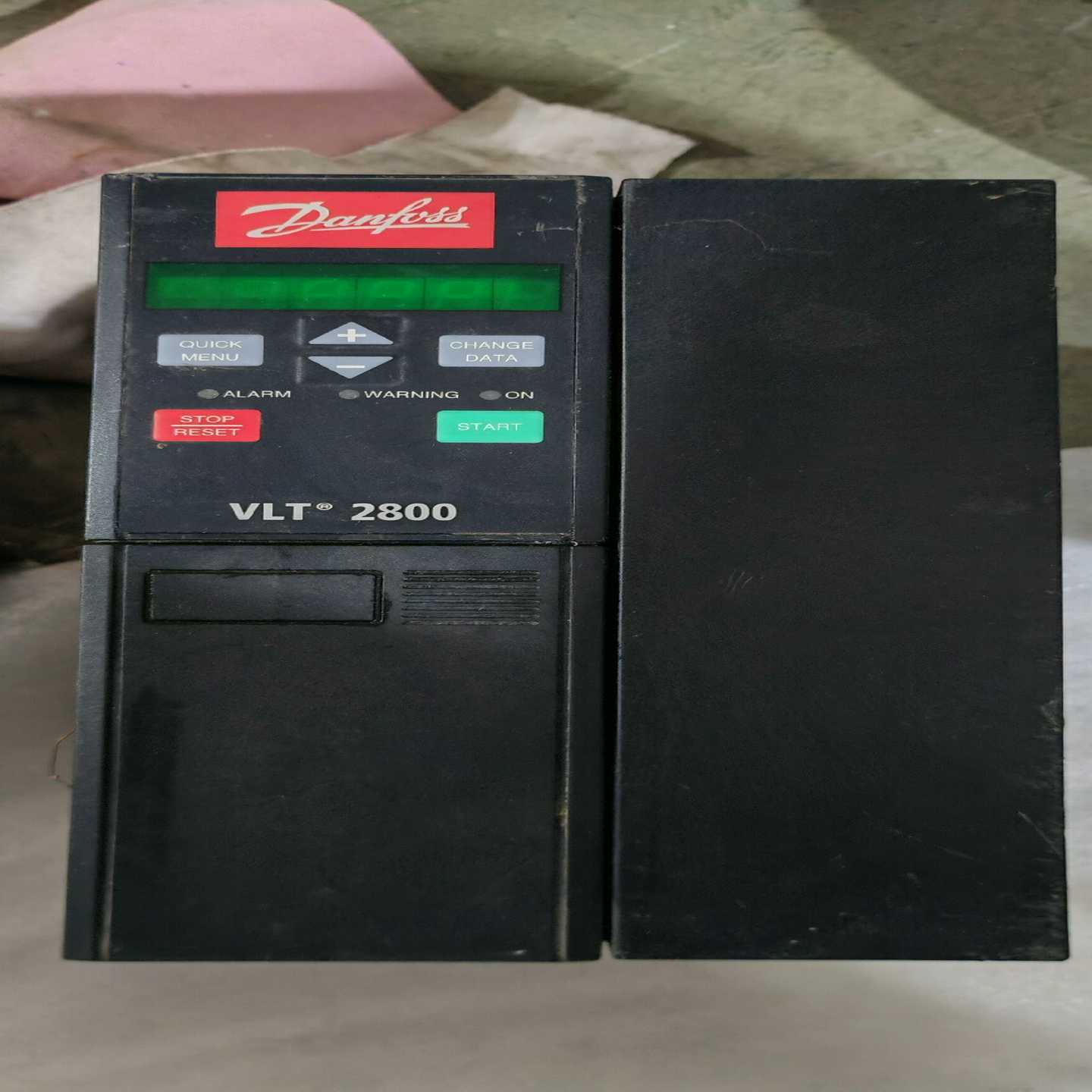 丹佛斯变频器VLT2875PT4B20STR0DBF00A0