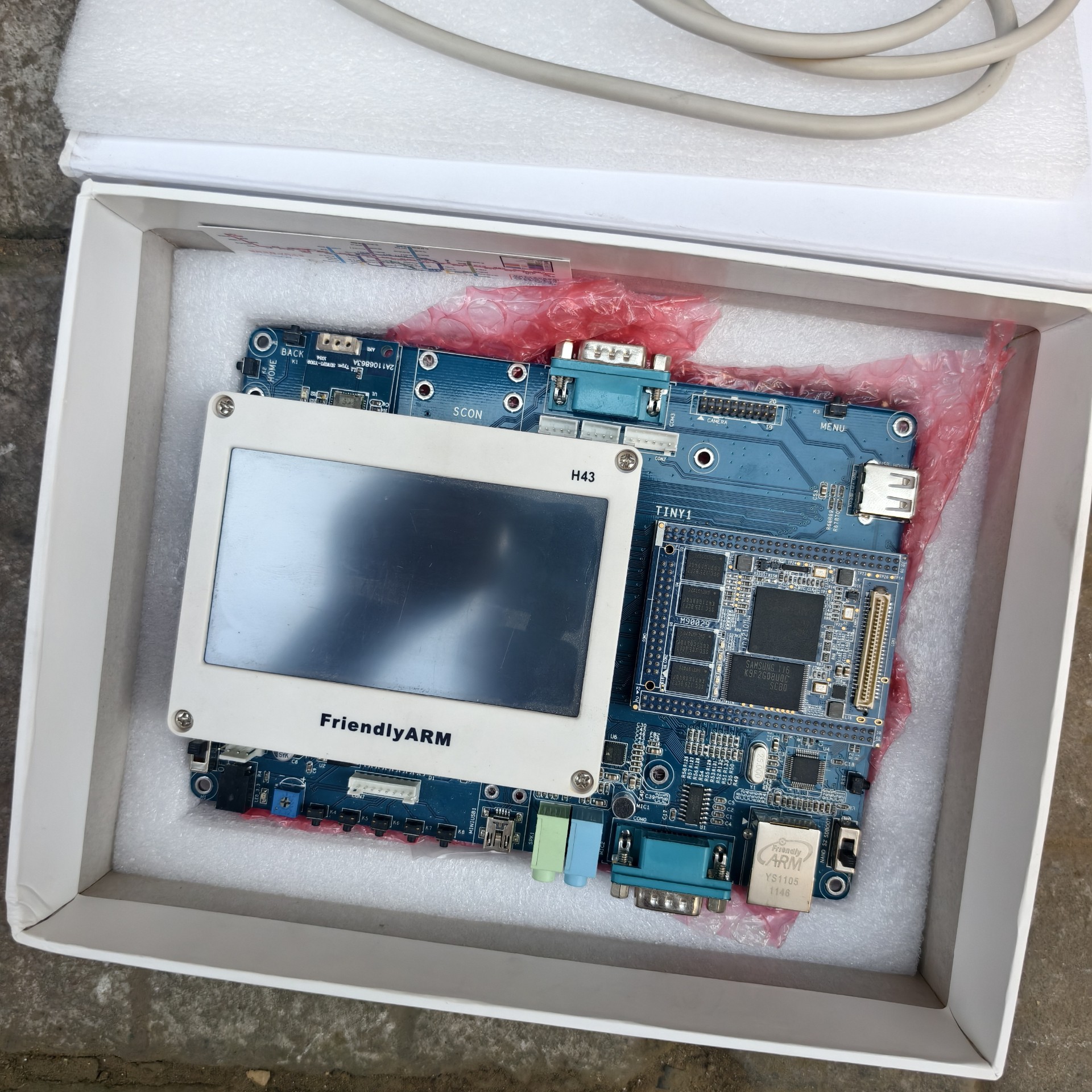 【请询价】友善之臂Tiny6410开发板 带43寸触摸屏 新旧自己看