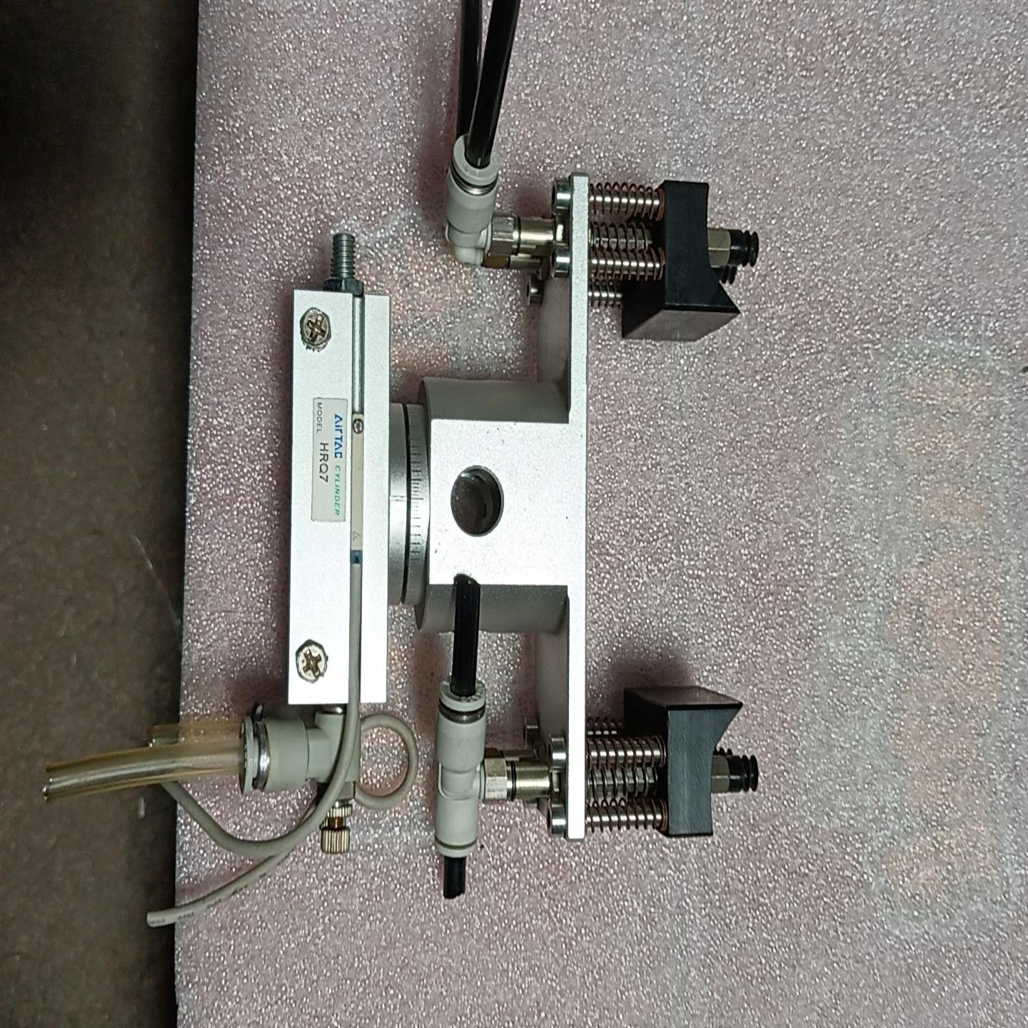 HRQ70亚德客旋转气缸带吸盘--议价商品