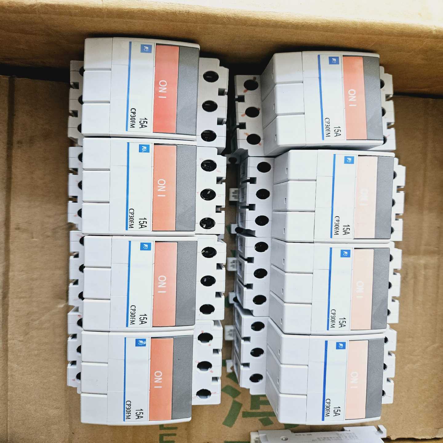 （请询价）原装富士小型断路器 CP30FM-3P015  3P  15