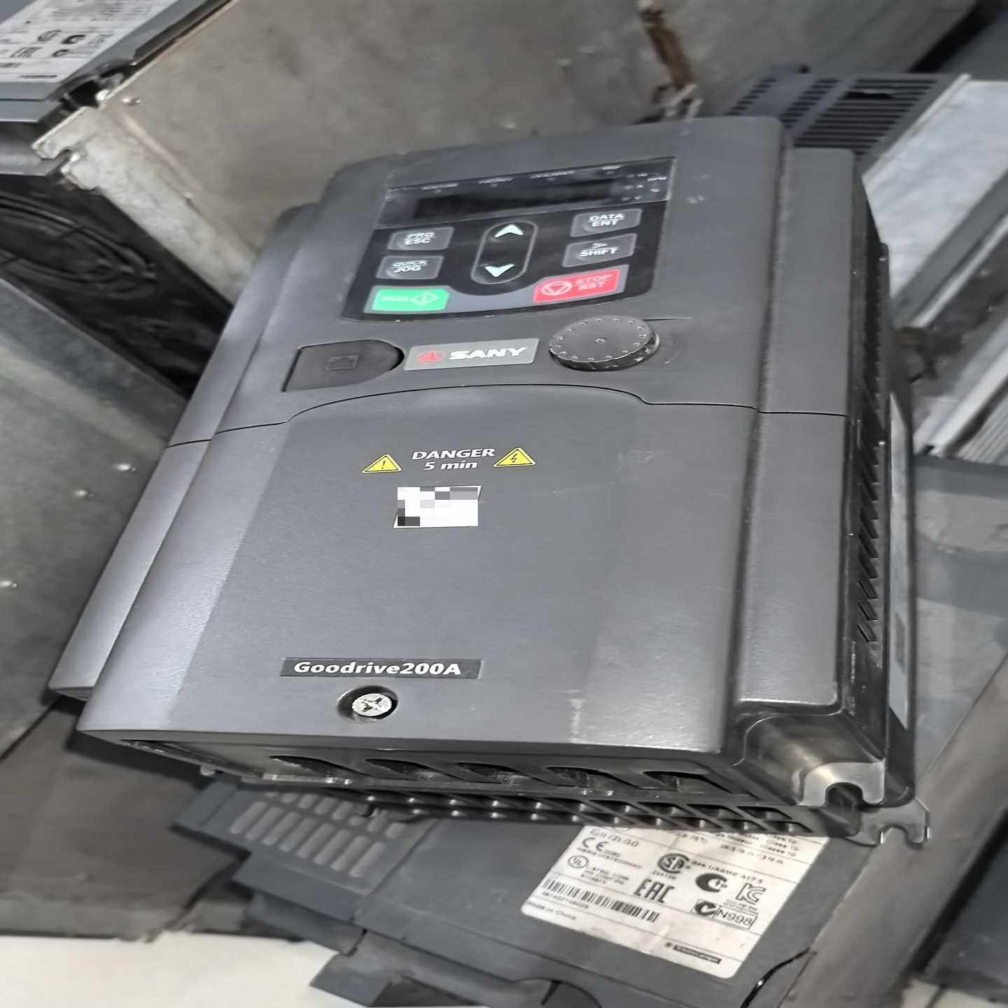 询价GD200A-004G/5R5P-4，4KW英威腾变频器