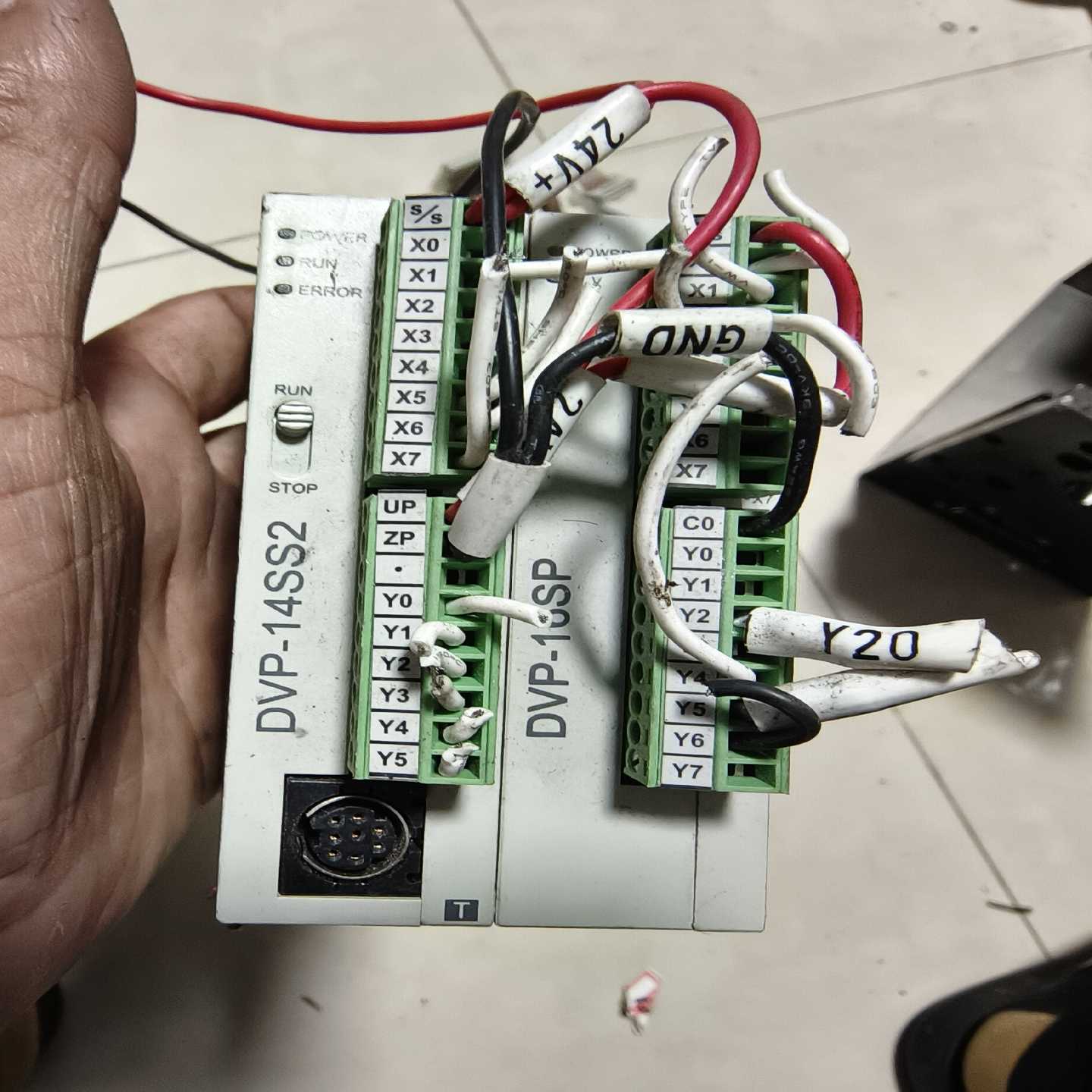 询价DVP一14SS216SP货如图