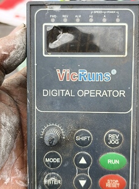 议价VicRuns变频器面板品外观有使用痕迹成色看议价