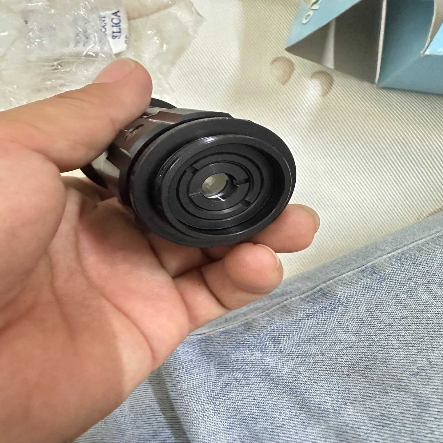 CS1W-MC221-V1两台有一台外壳破损功能正常，，外壳【博航商行】