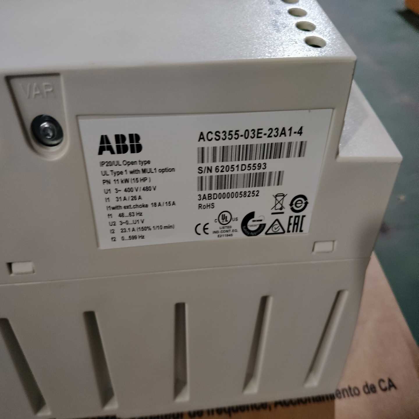 变频器ACS355-03E-23A1-4，11kW功率