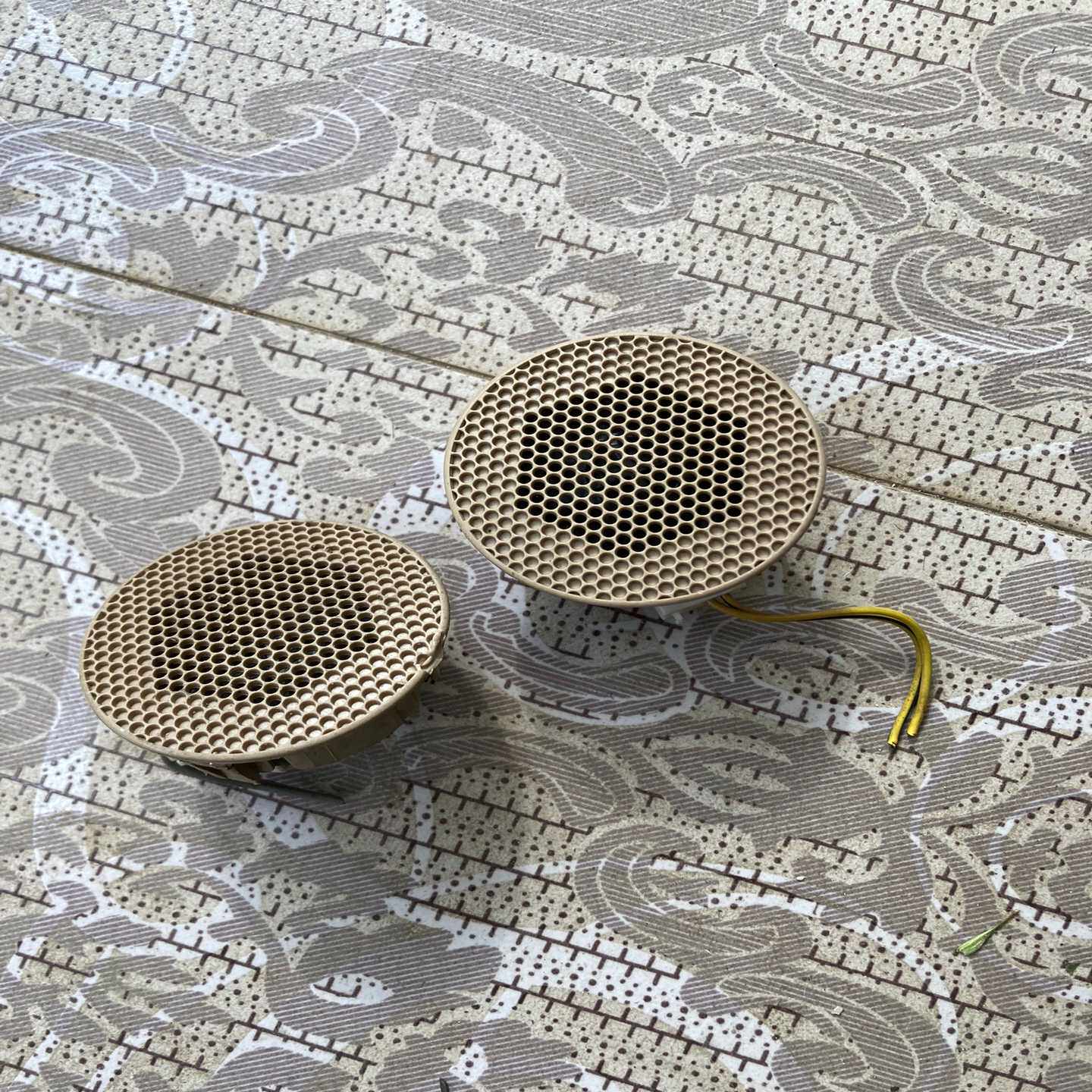 别克君越哈曼卡顿音响喇叭高音喇叭哈曼卡顿高音喇叭别克君--