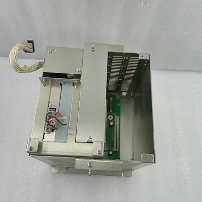 Yaskawa JZNCYRK511E Roboter Servo Schlitz Rack Chassis Schne