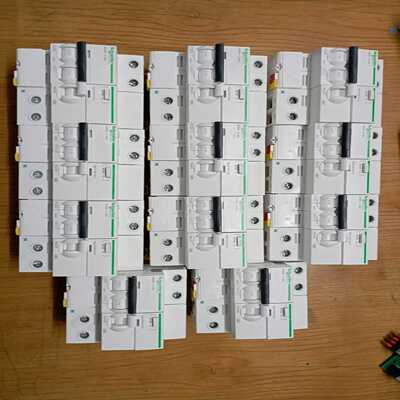 ic65NC40AELE4P漏保一个，适用