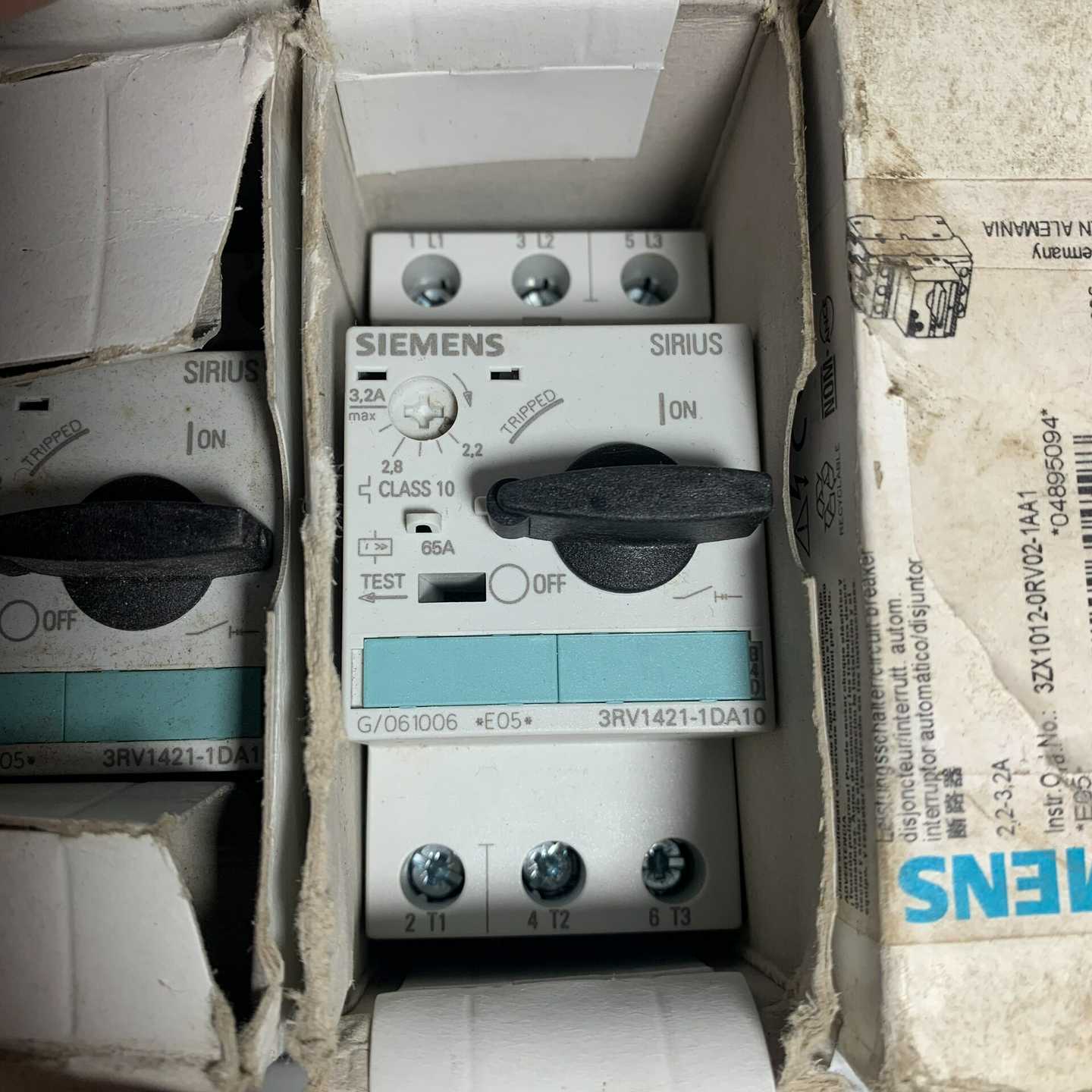 断路器3RV1421-1DA108个询价