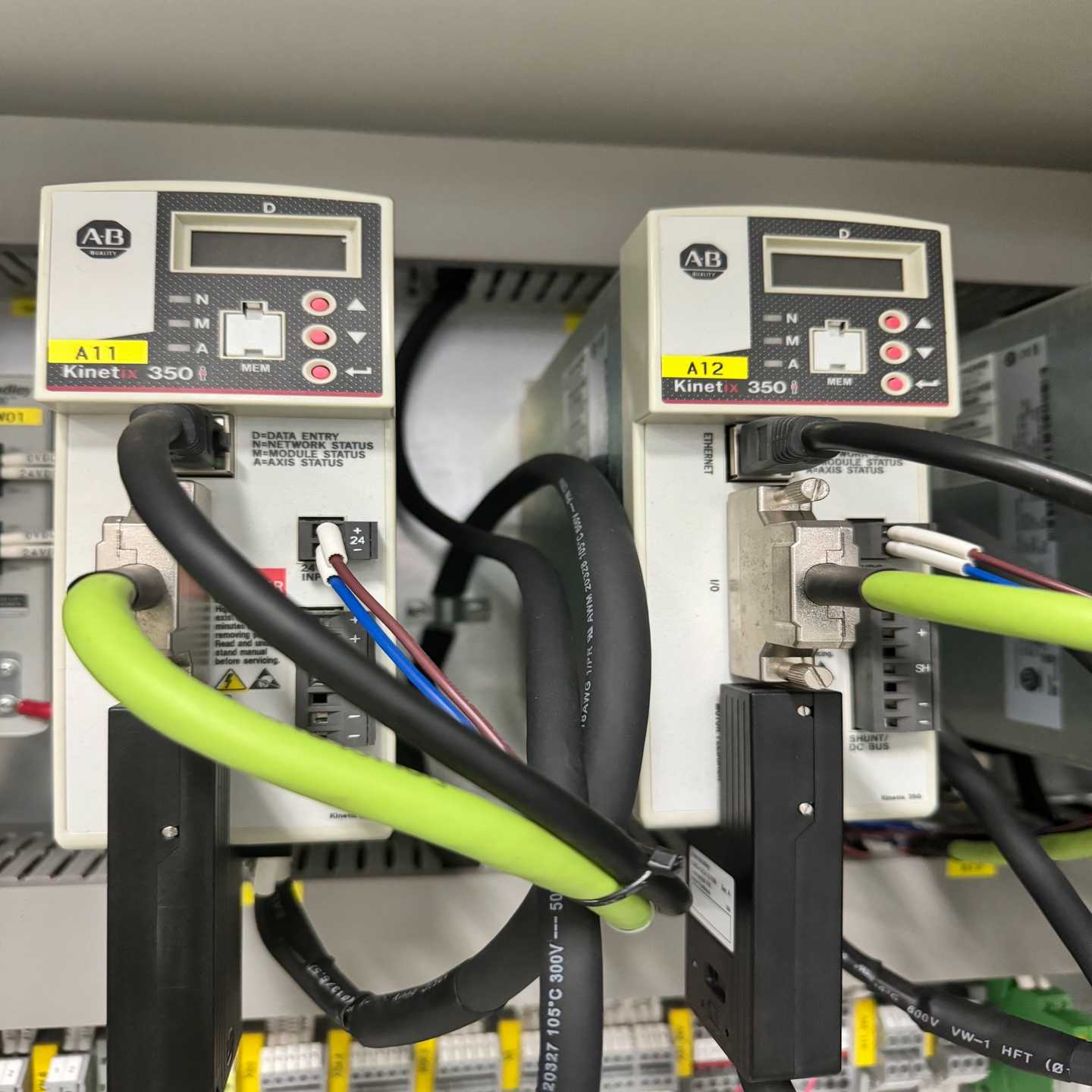 AB罗克韦尔驱动器2097-V32PR0-LM电机TLY-询价