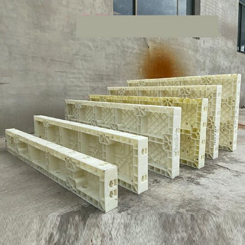 现浇塑料模板挡墙水沟护涵洞护坡新型工程建筑塑钢平面模板厂家发