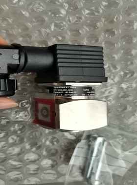 Trafag8264.81.2518压力传感器全新原--议价商品