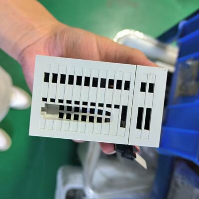 议价Mitsubishi Positiong Module Model Fx520PgP Qty 2适用