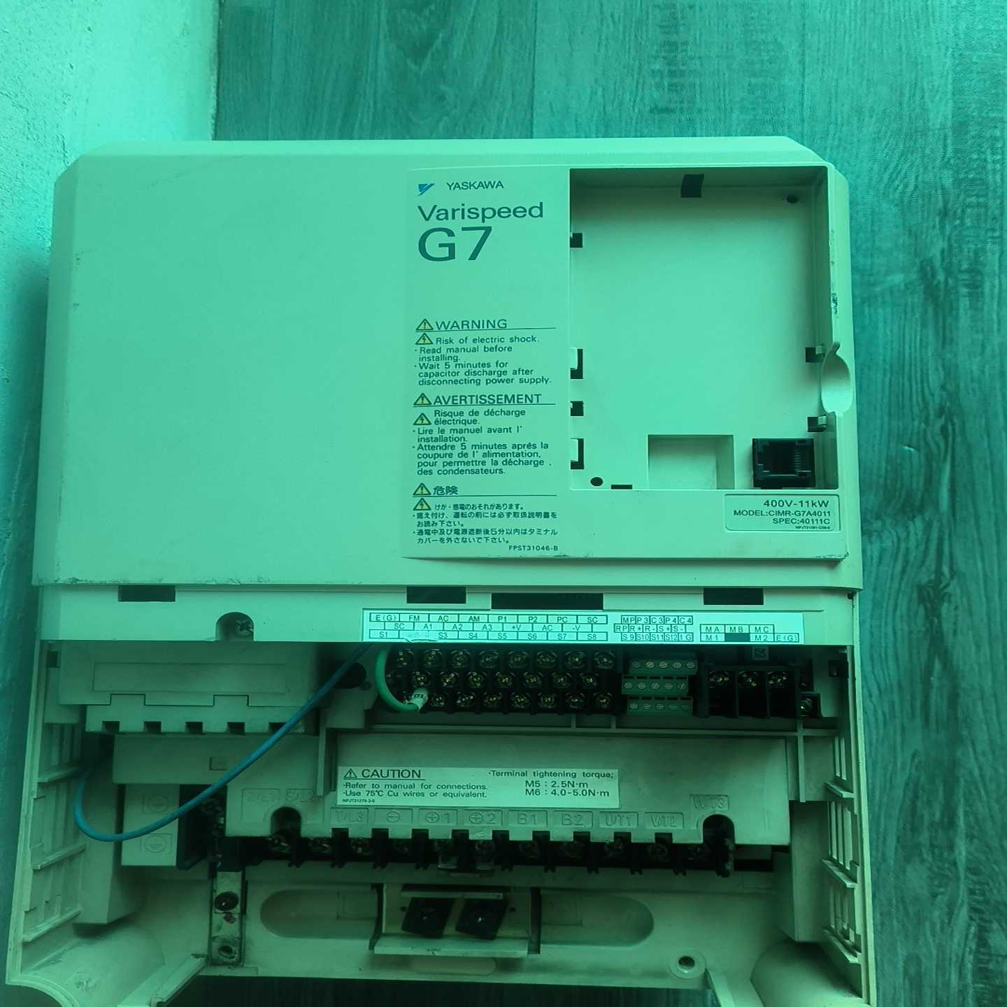 咨询-安川F7G7变频器CIMR-G7A4015/11/7.5/1