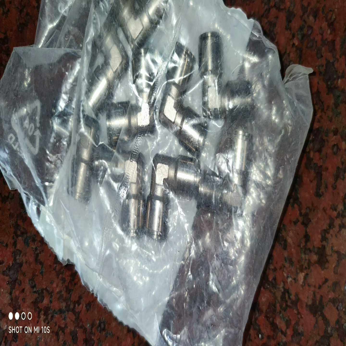 个人余料FESTO气接头NPQH-L-Q8-E