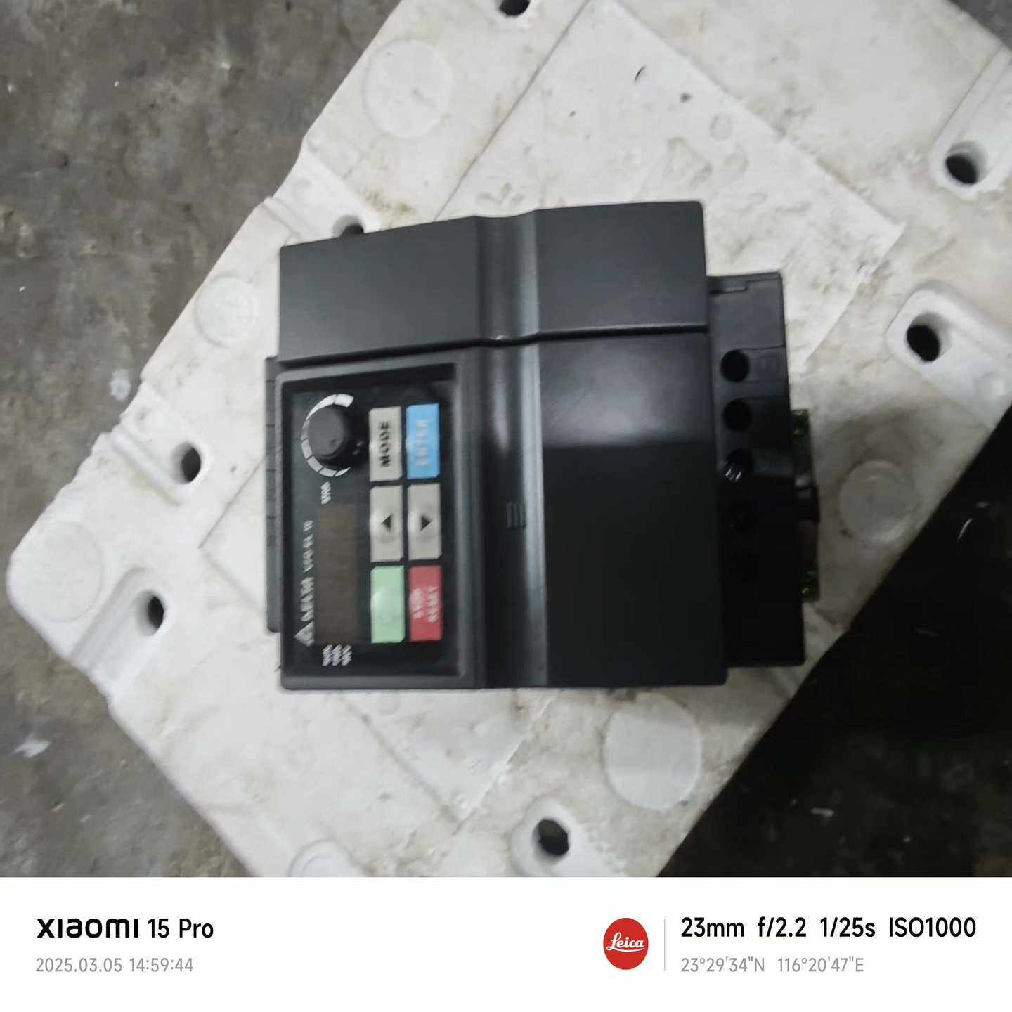 台达变频器，VFD040EL43W，功能无修，一个安装脚适用