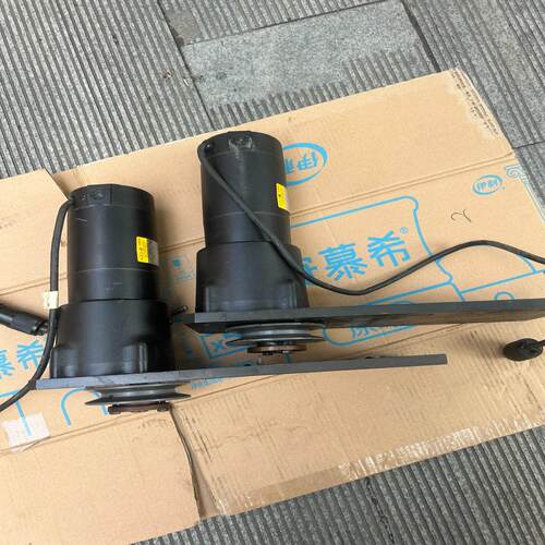 BALDOR直流90V电机，GPP7461两台，实物~询价