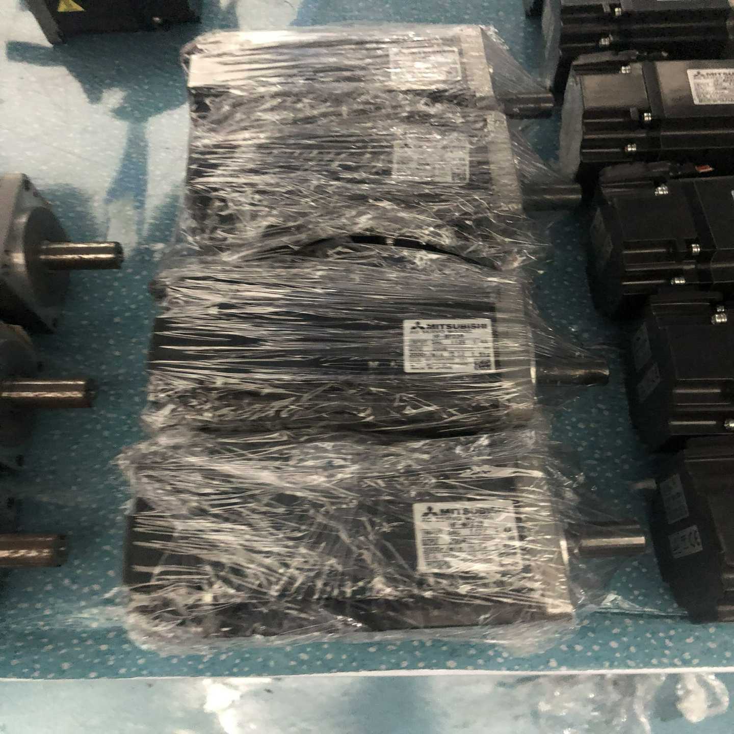 伺服电机 HF-MP23B HF-MP23BK 现货 测试好 质量好 议价