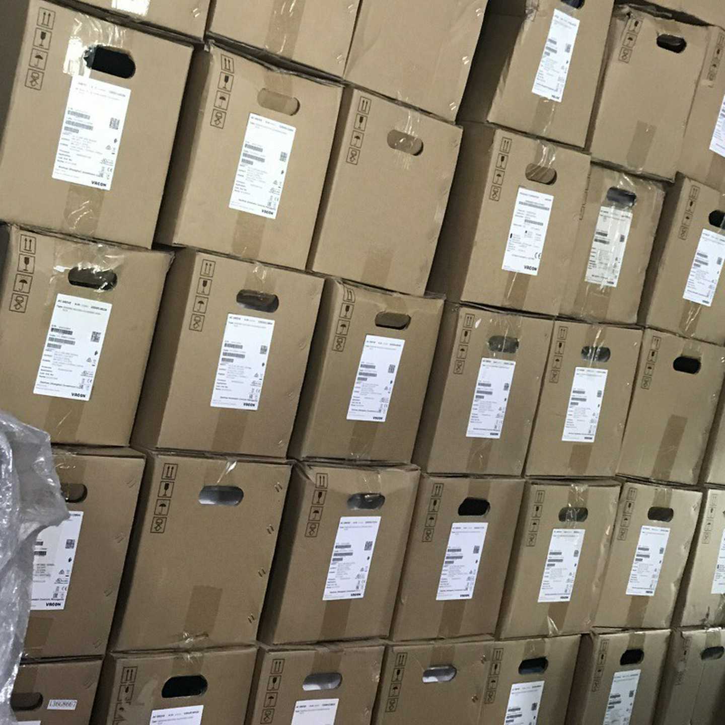 询价伟肯变频器NXS00045A2H1SSSA1A2000000