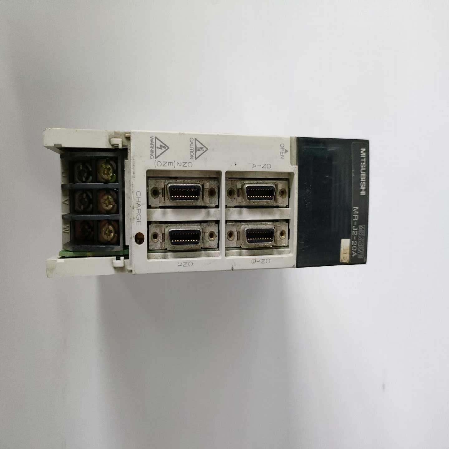 询价MITSUBISHI伺服驱动器MR-J2S-20