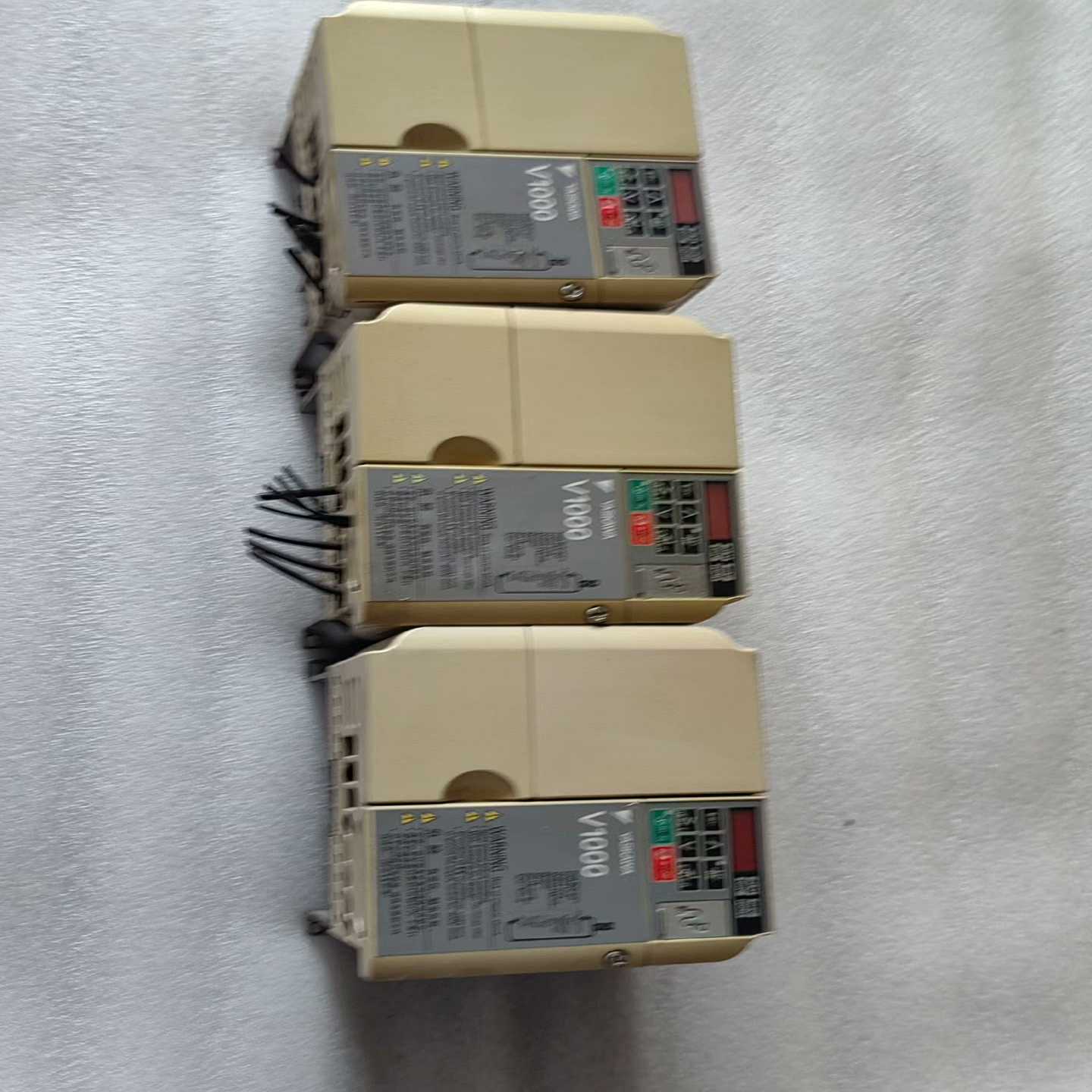 【议价】拆安川V1000变频器CIMR-VB4A0011BBA适用