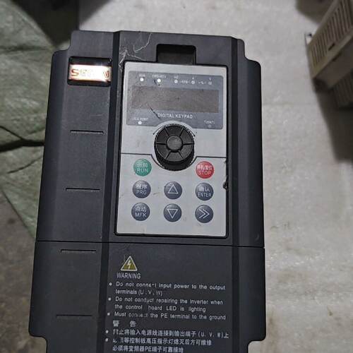 询》SETON重载变频器一台2.2千瓦4.0千瓦350V