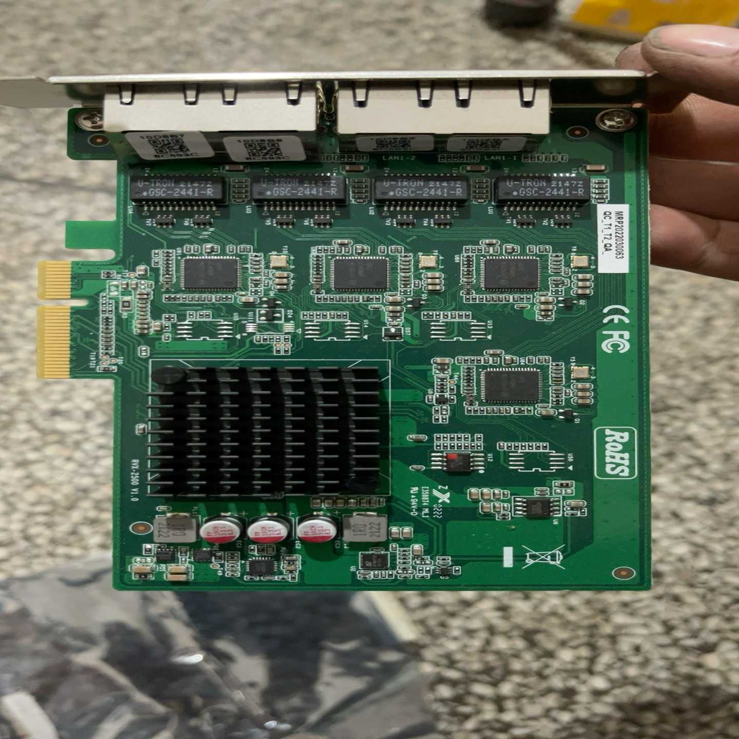 询价采集卡c110-200，实物如图，功能包好，成色不错