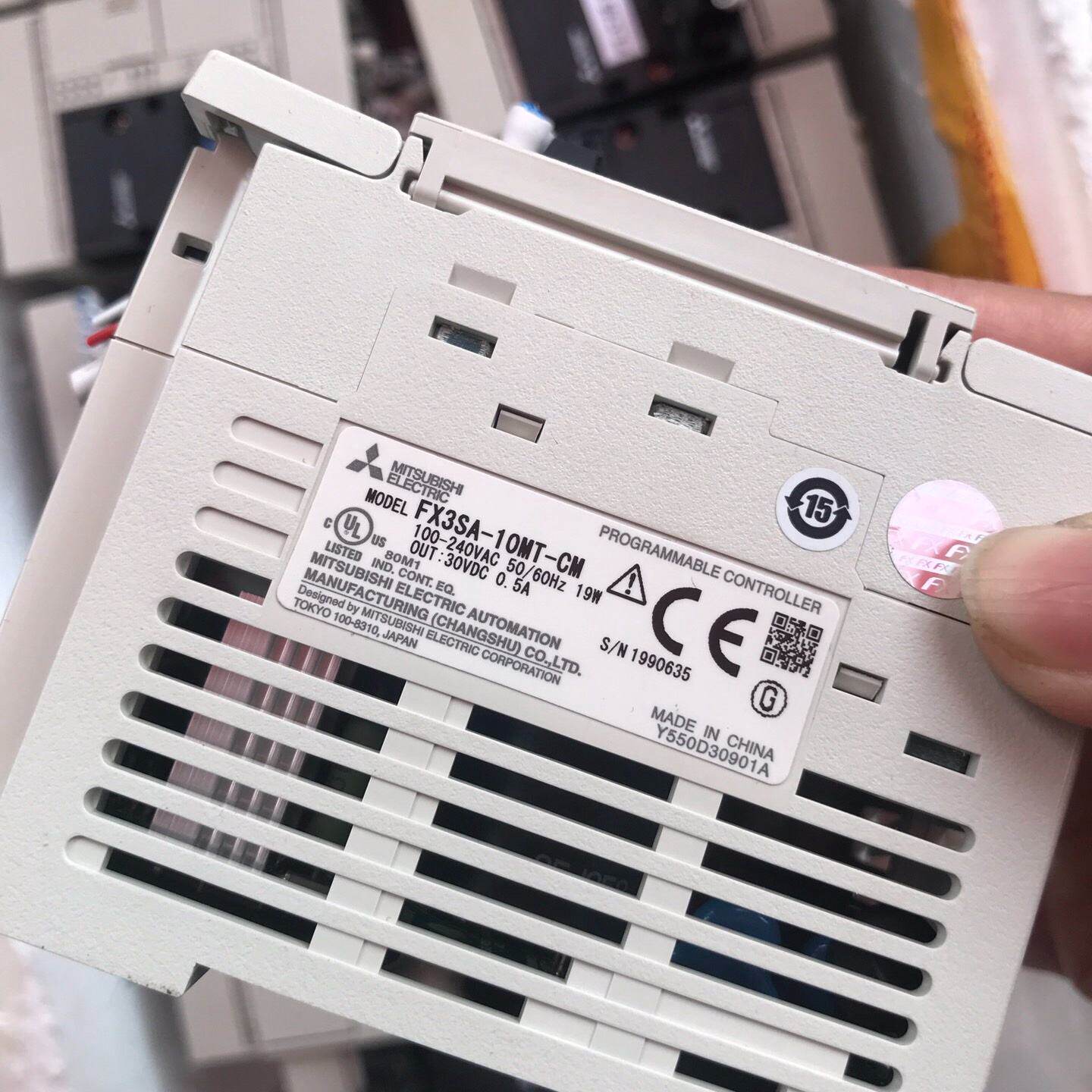 三菱FX3SA-10MT-CM，拆机原装，带通讯模块，99新--议价商品