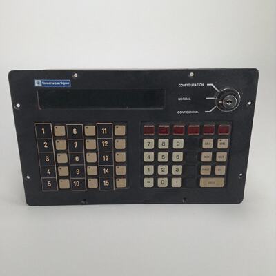 Telemecanique XBTB8140 Operator panel Teminal 220240V 5060Hz
