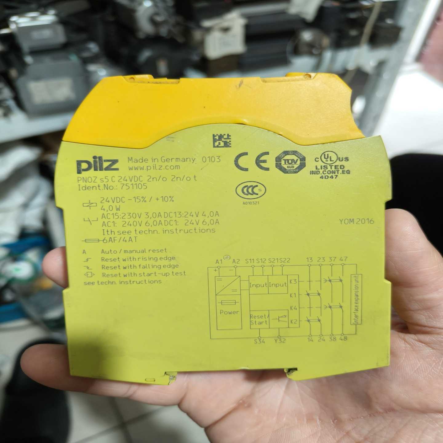 皮尔滋继电器，pnoz s5，成色如图~询价