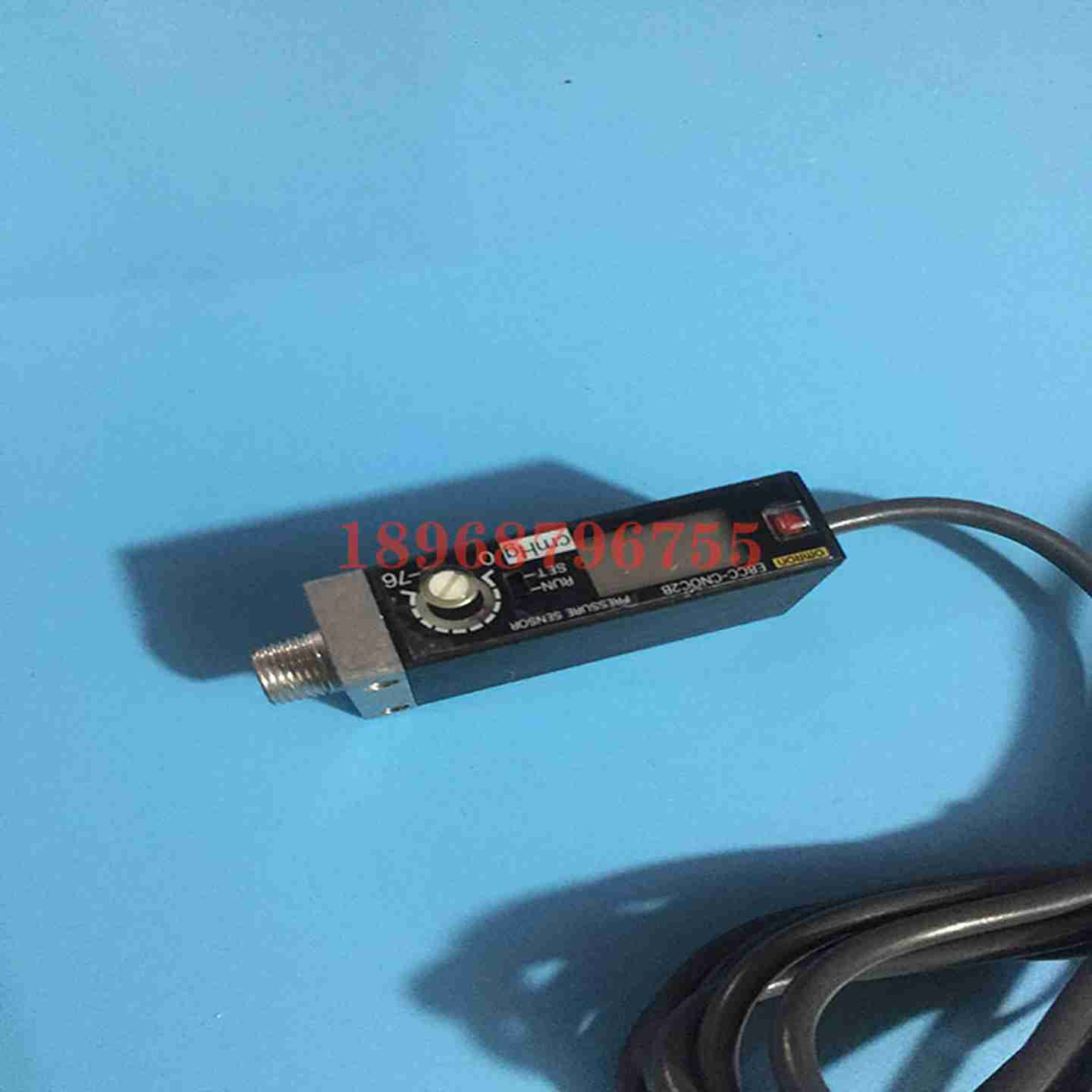 隆兴现货供应数字显示压力传感器E8CC-CN0C2B 现货E8CC-01C*
