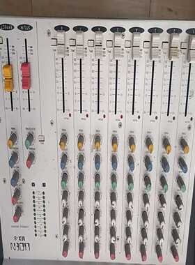 议价LIOM-8八路调音台，全金属面，通电